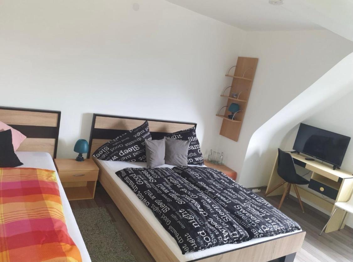 Pension Restaurant Ewald Bischofsheim an der Rhön Kültér fotó