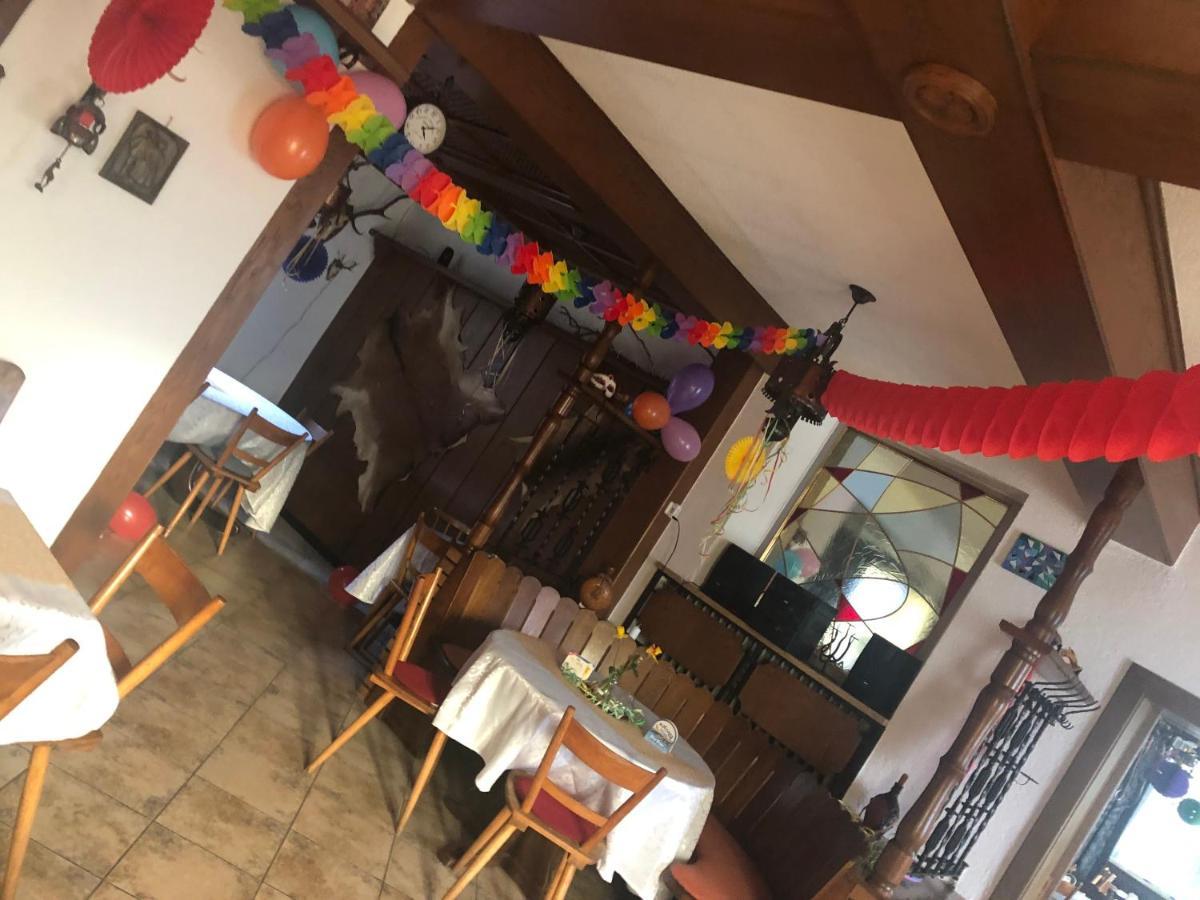 Pension Restaurant Ewald Bischofsheim an der Rhön Kültér fotó